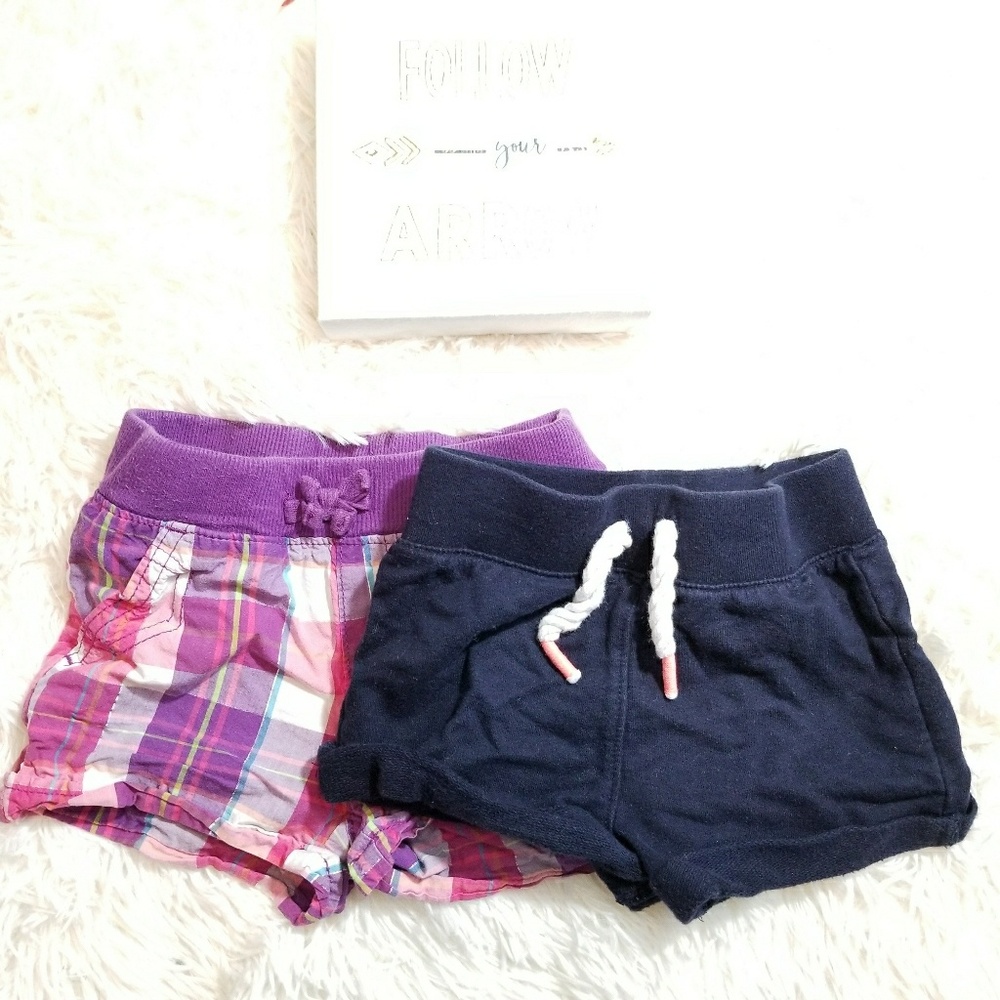 Bundle of 2 shorts Sz 4T